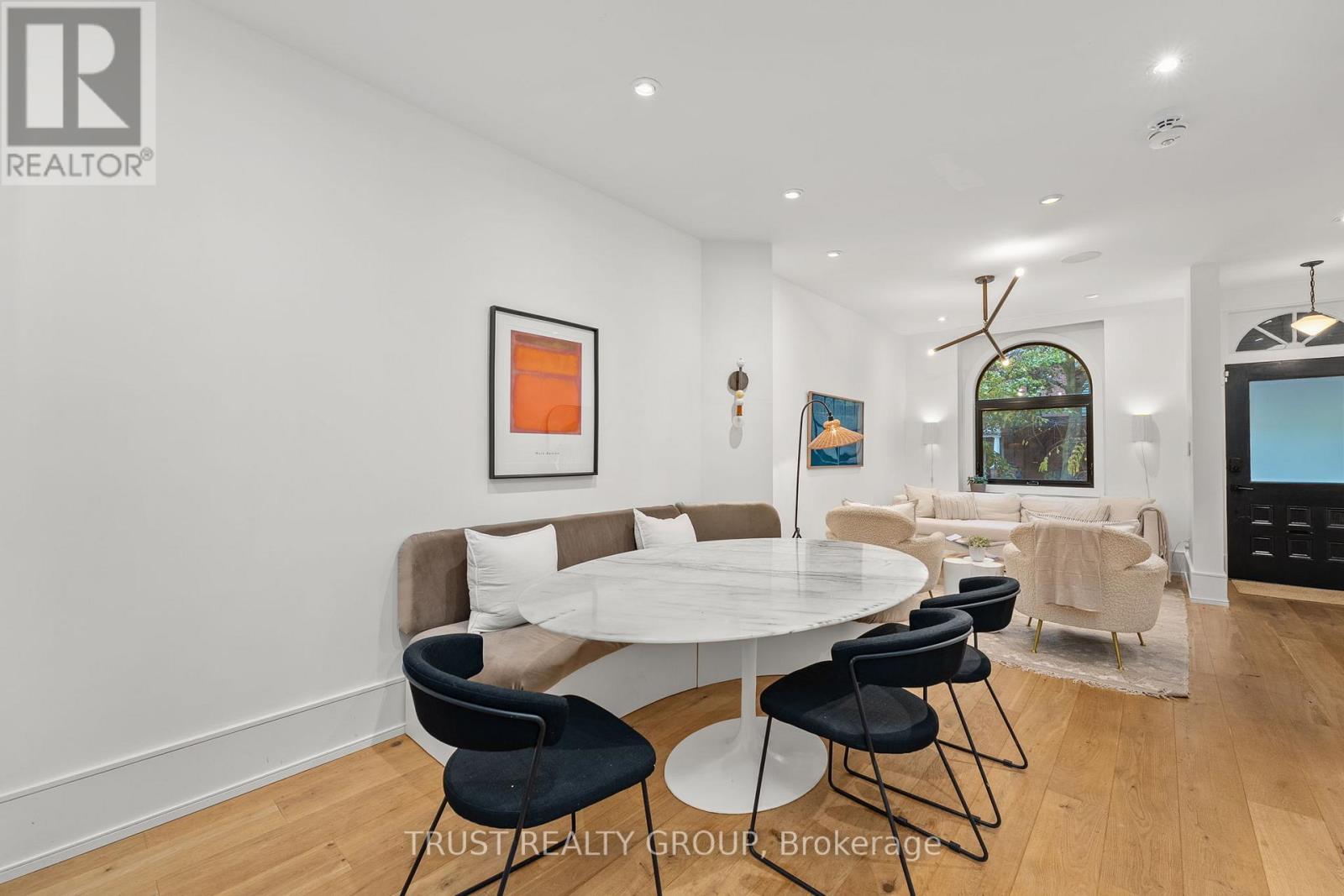 106 Pearson Avenue, Toronto, Ontario  M6R 1G5 - Photo 10 - W12505848