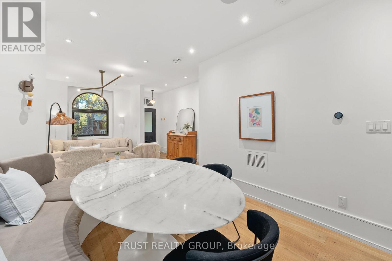 106 Pearson Avenue, Toronto, Ontario  M6R 1G5 - Photo 12 - W12505848