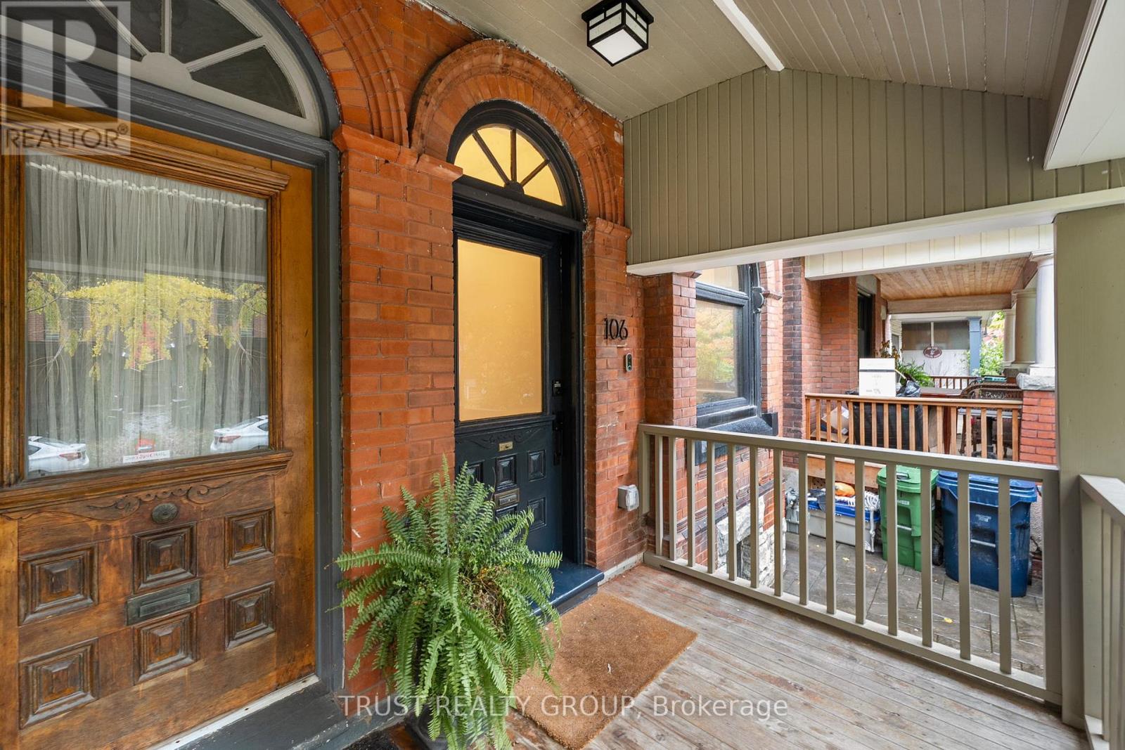 106 Pearson Avenue, Toronto, Ontario  M6R 1G5 - Photo 2 - W12505848