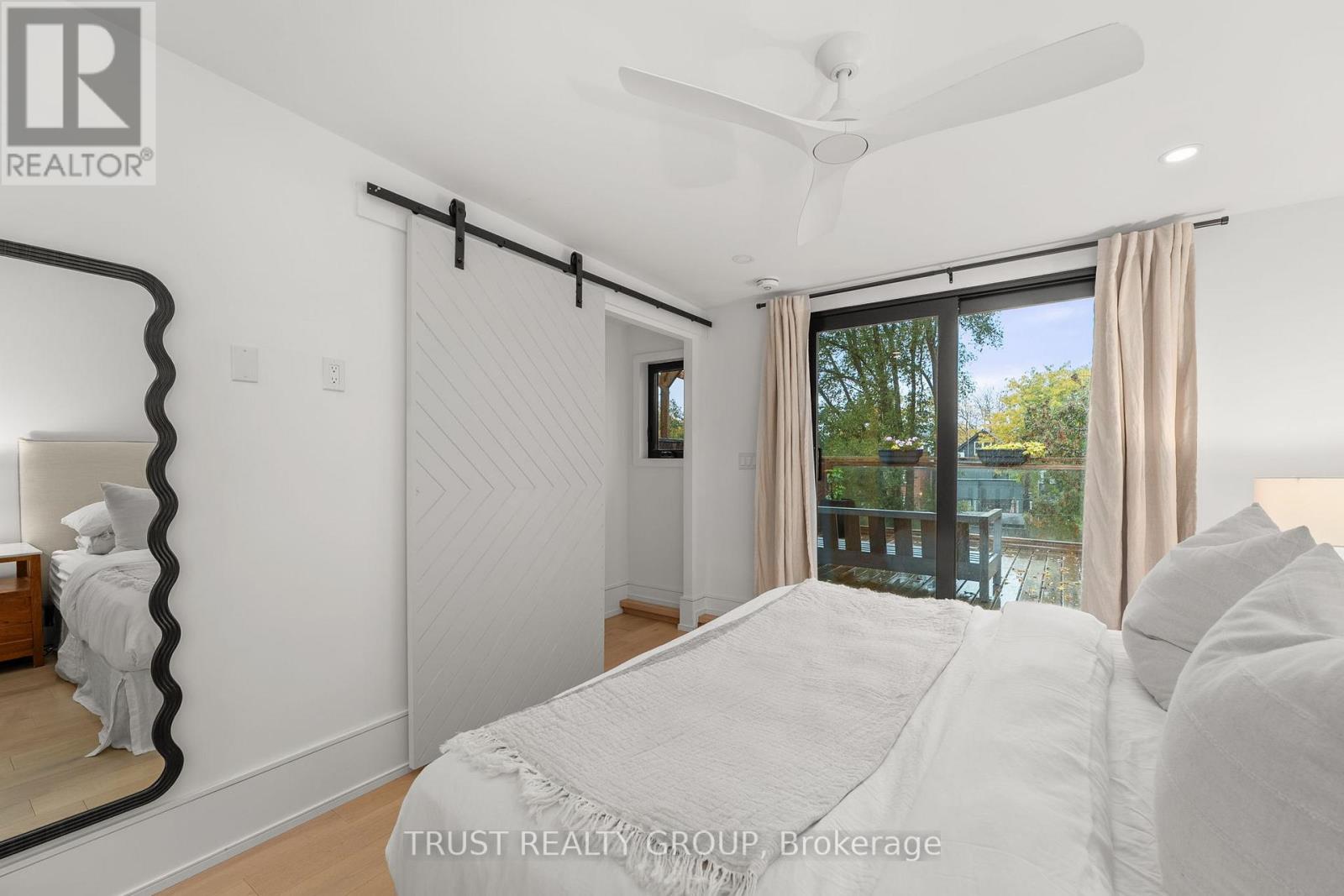 106 Pearson Avenue, Toronto, Ontario  M6R 1G5 - Photo 25 - W12505848