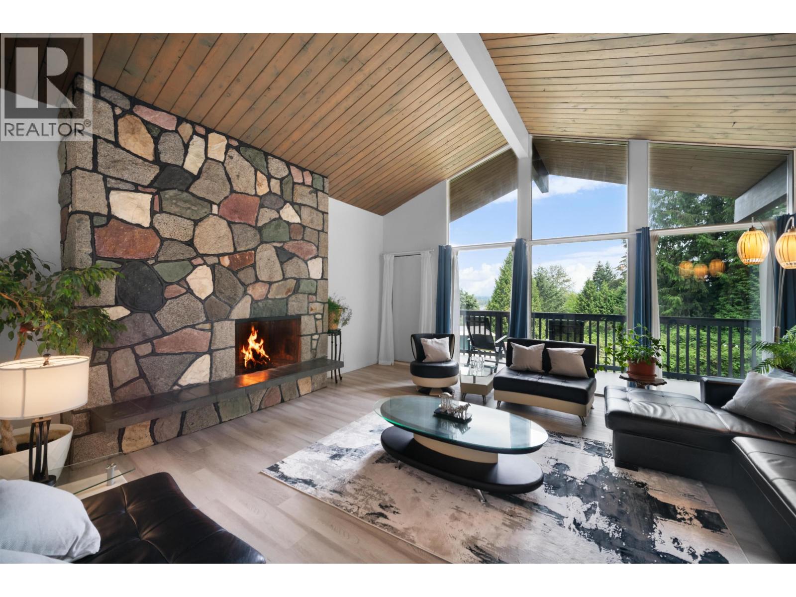 953 Ranch Park Way, Coquitlam, British Columbia  V3C 2H7 - Photo 2 - R3064163