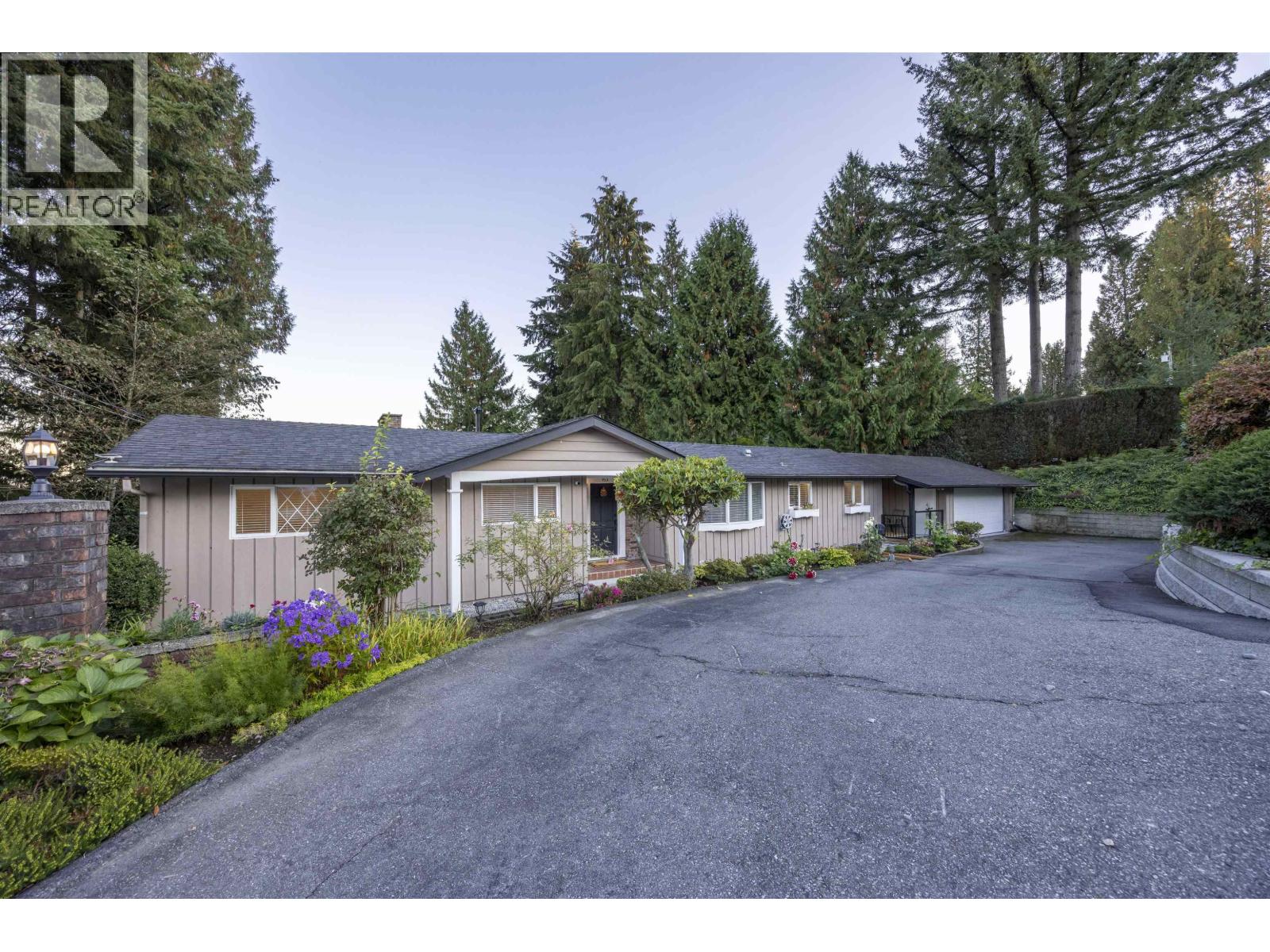 953 Ranch Park Way, Coquitlam, British Columbia  V3C 2H7 - Photo 33 - R3064163