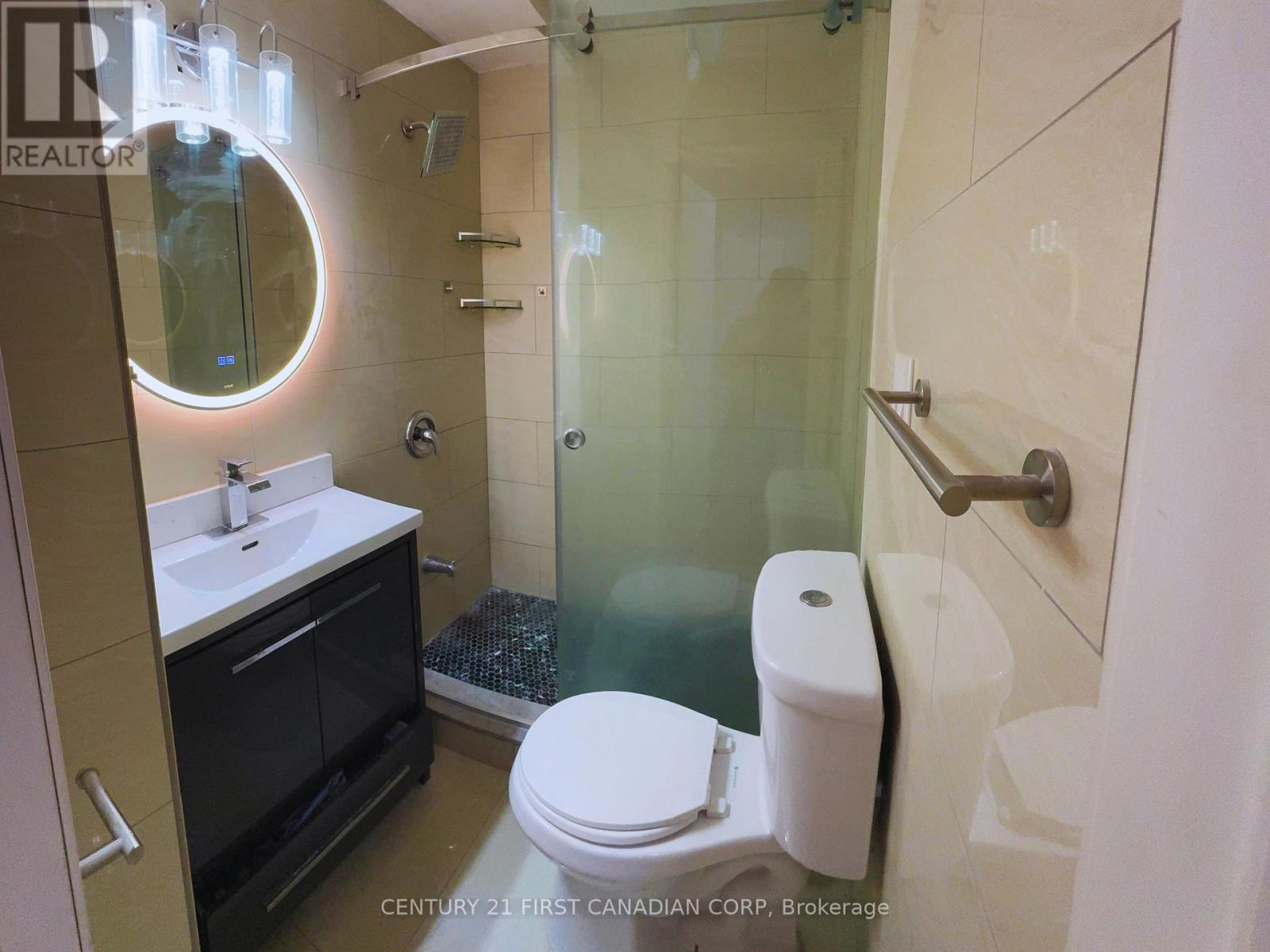 239 Edmunds Place S, London South, Ontario  N5Z 4V9 - Photo 8 - X12505888