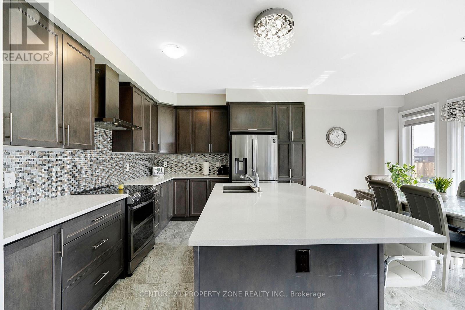 129 Prince Charles Crescent, Woodstock, Ontario  N4T 0N1 - Photo 12 - X12505866