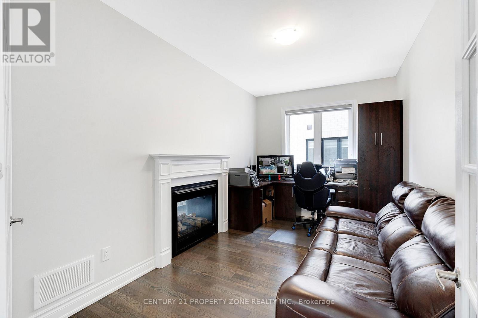 129 Prince Charles Crescent, Woodstock, Ontario  N4T 0N1 - Photo 7 - X12505866