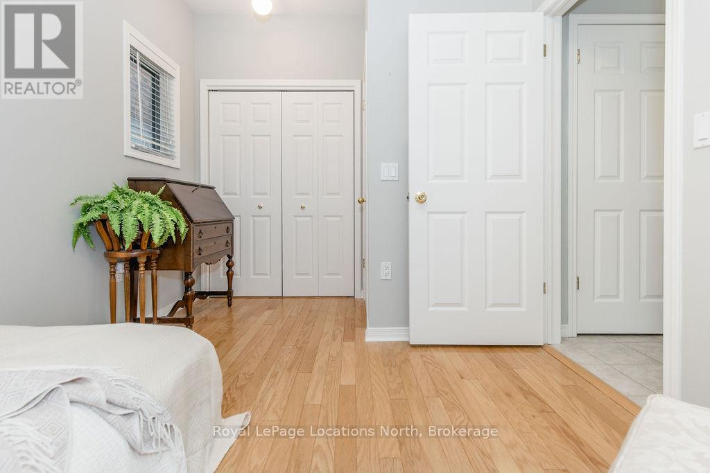 46 William Avenue, Wasaga Beach, Ontario  L9Z 2X3 - Photo 25 - S12505892