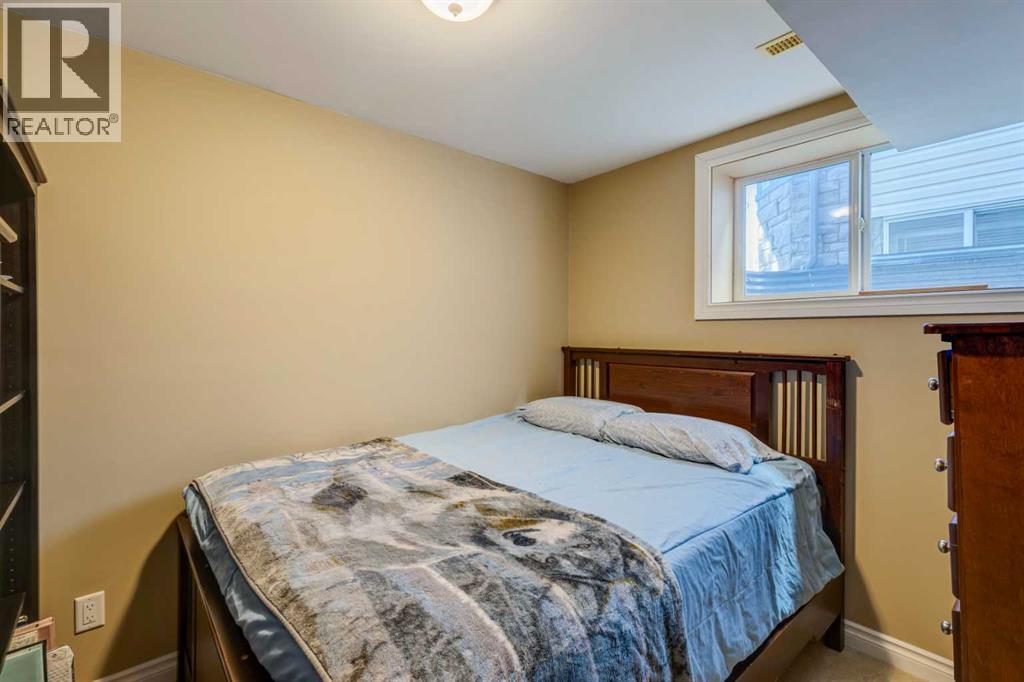 85 Crystal Shores Crescent, Okotoks, Alberta  T1S 2B5 - Photo 25 - A2266485