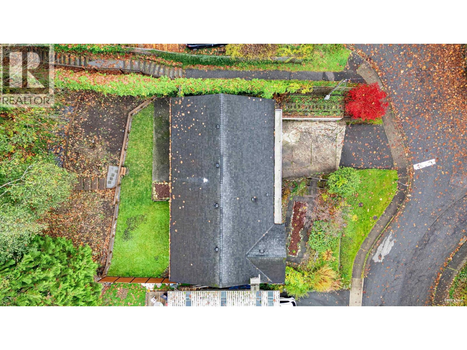 2247 Park Crescent, Coquitlam, British Columbia  V3J 6T3 - Photo 35 - R3064078