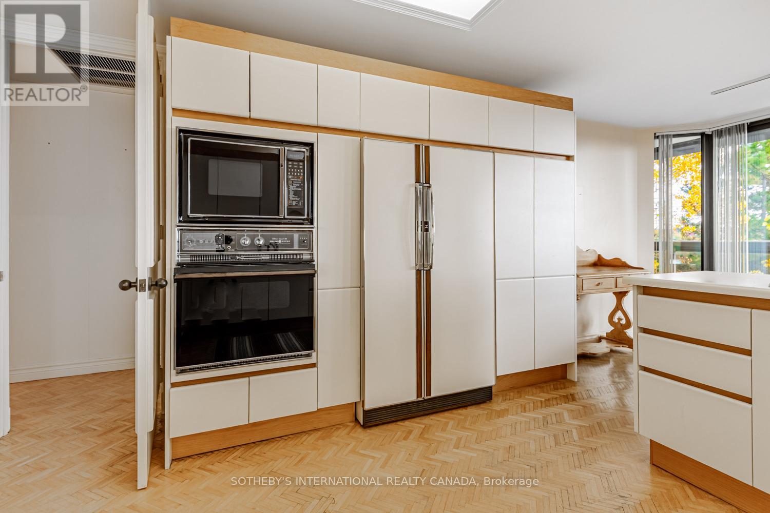 604 - 70 Rosehill Avenue, Toronto, Ontario  M4T 2W7 - Photo 12 - C12505884