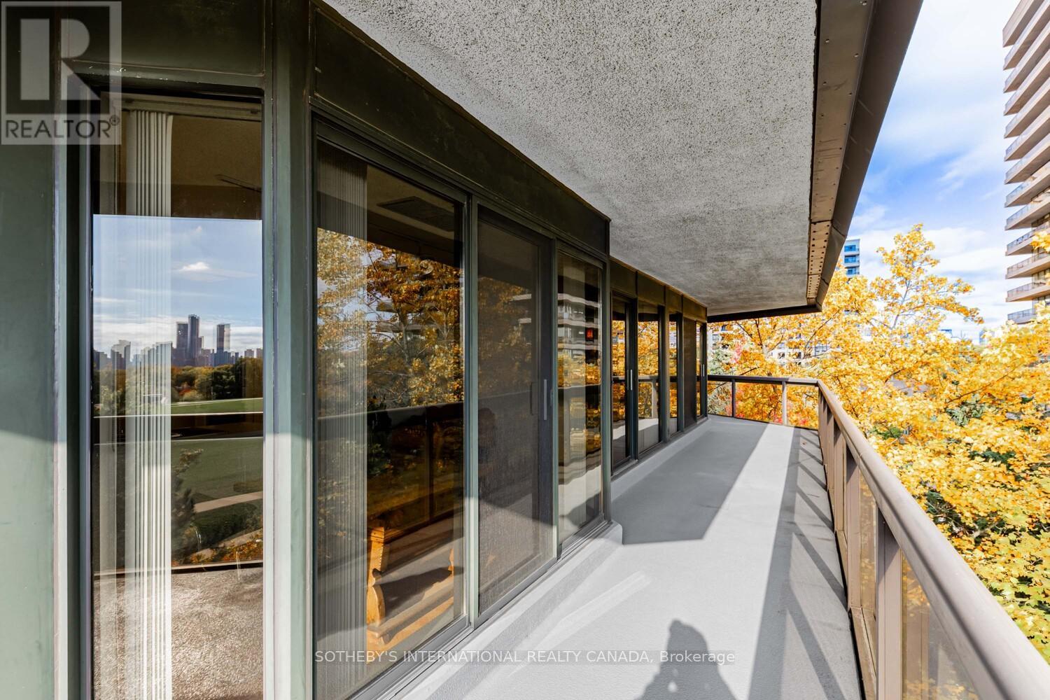 604 - 70 Rosehill Avenue, Toronto, Ontario  M4T 2W7 - Photo 30 - C12505884