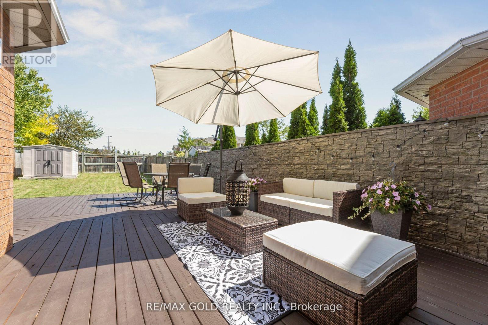 15 Blanchard Court, Whitby, Ontario  L1M 1H5 - Photo 34 - E12505902