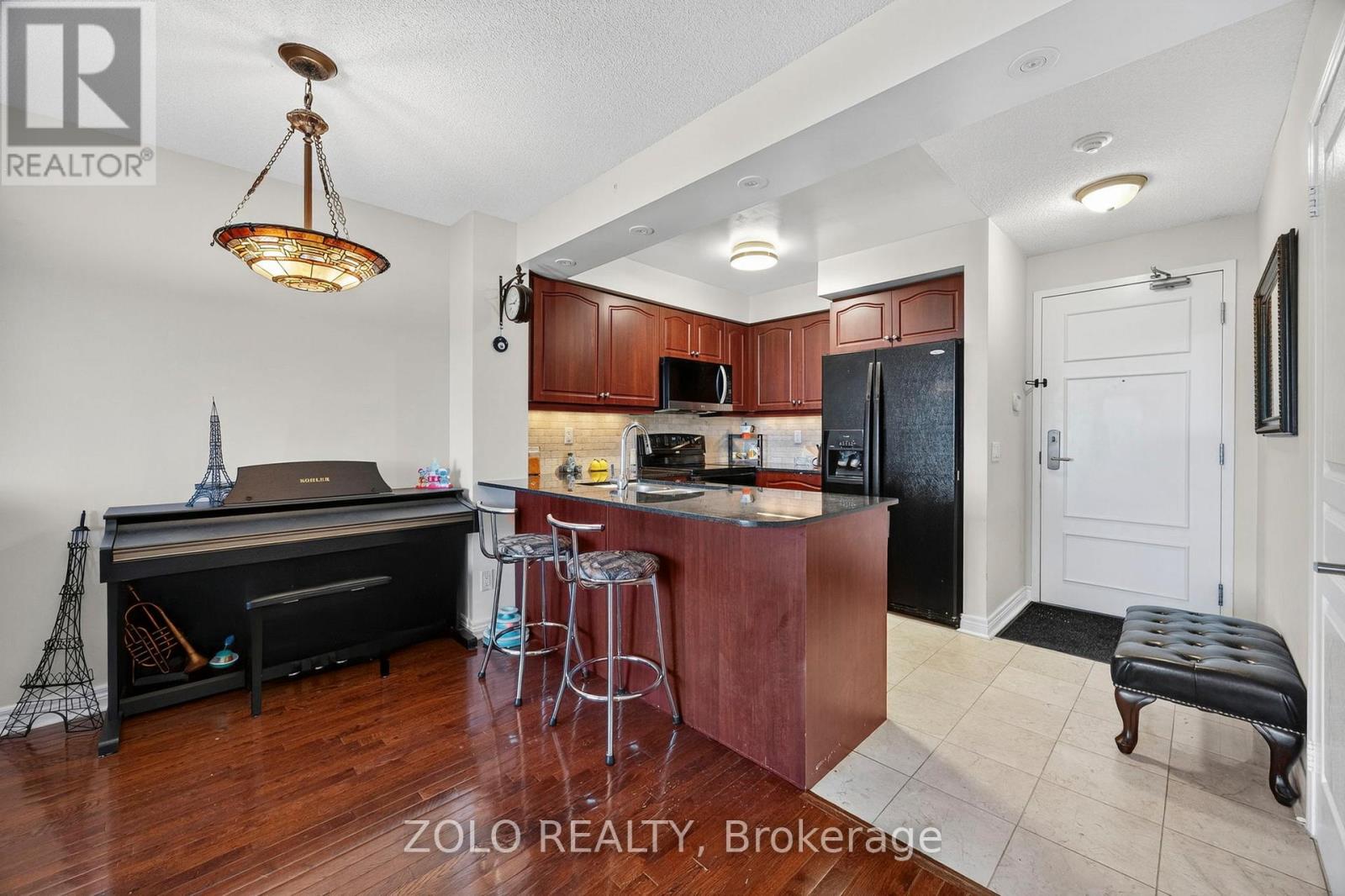 1212 - 350 Red Maple Road, Richmond Hill, Ontario  L4C 0T5 - Photo 7 - N12505880