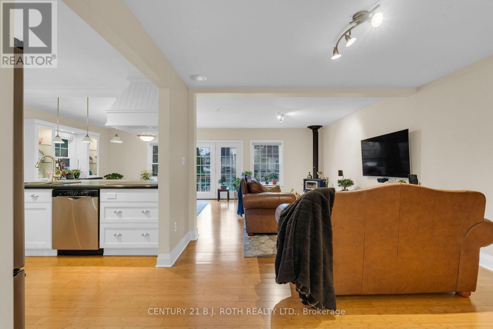 93 Catherine Street, Aurora, Ontario  L4G 1K6 - Photo 7 - N12505886