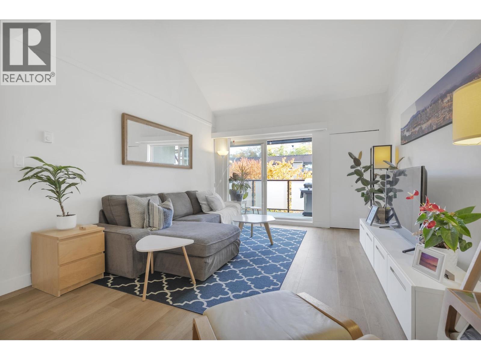 322 4363 Halifax Street, Burnaby, British Columbia  V5C 5Z3 - Photo 3 - R3064374