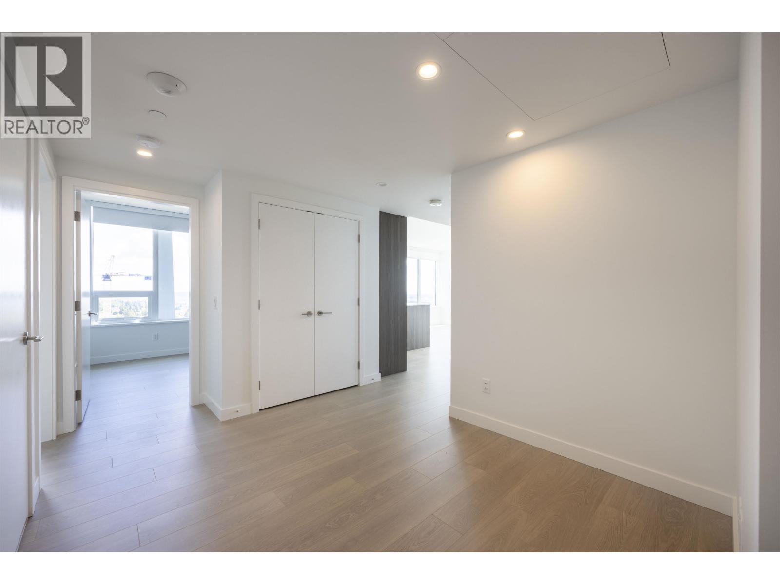 2704 6537 Telford Avenue, Burnaby, British Columbia  V5H 0K9 - Photo 8 - R3027942