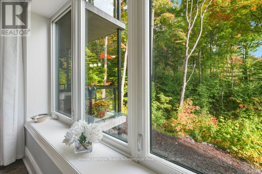 103 - 11b Salt Dock Road, Parry Sound, Ontario  P2A 3B6 - Photo 12 - X12423598