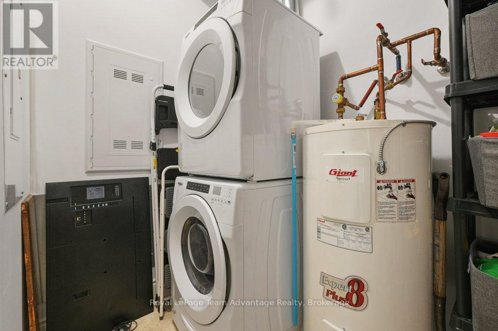 103 - 11b Salt Dock Road, Parry Sound, Ontario  P2A 3B6 - Photo 30 - X12423598