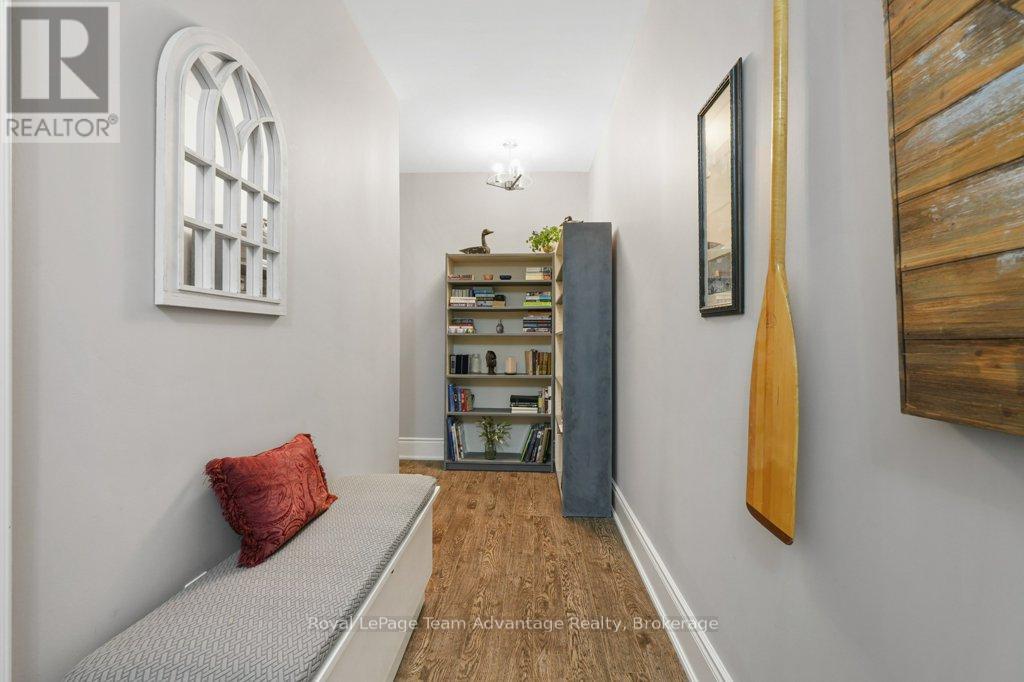 103 - 11b Salt Dock Road, Parry Sound, Ontario  P2A 3B6 - Photo 5 - X12423598