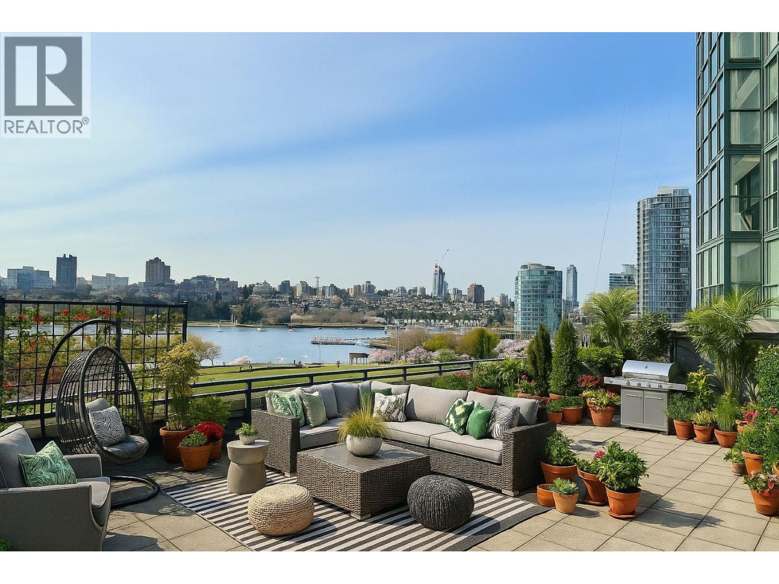 706 289 Drake Street, Vancouver, British Columbia  V6B 5Z5 - Photo 2 - R3064314