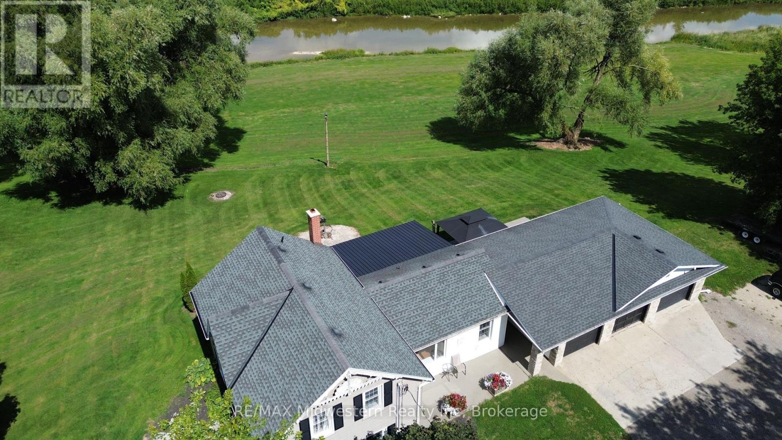 2081 John Street, Howick, Ontario  N0G 1X0 - Photo 2 - X12505642