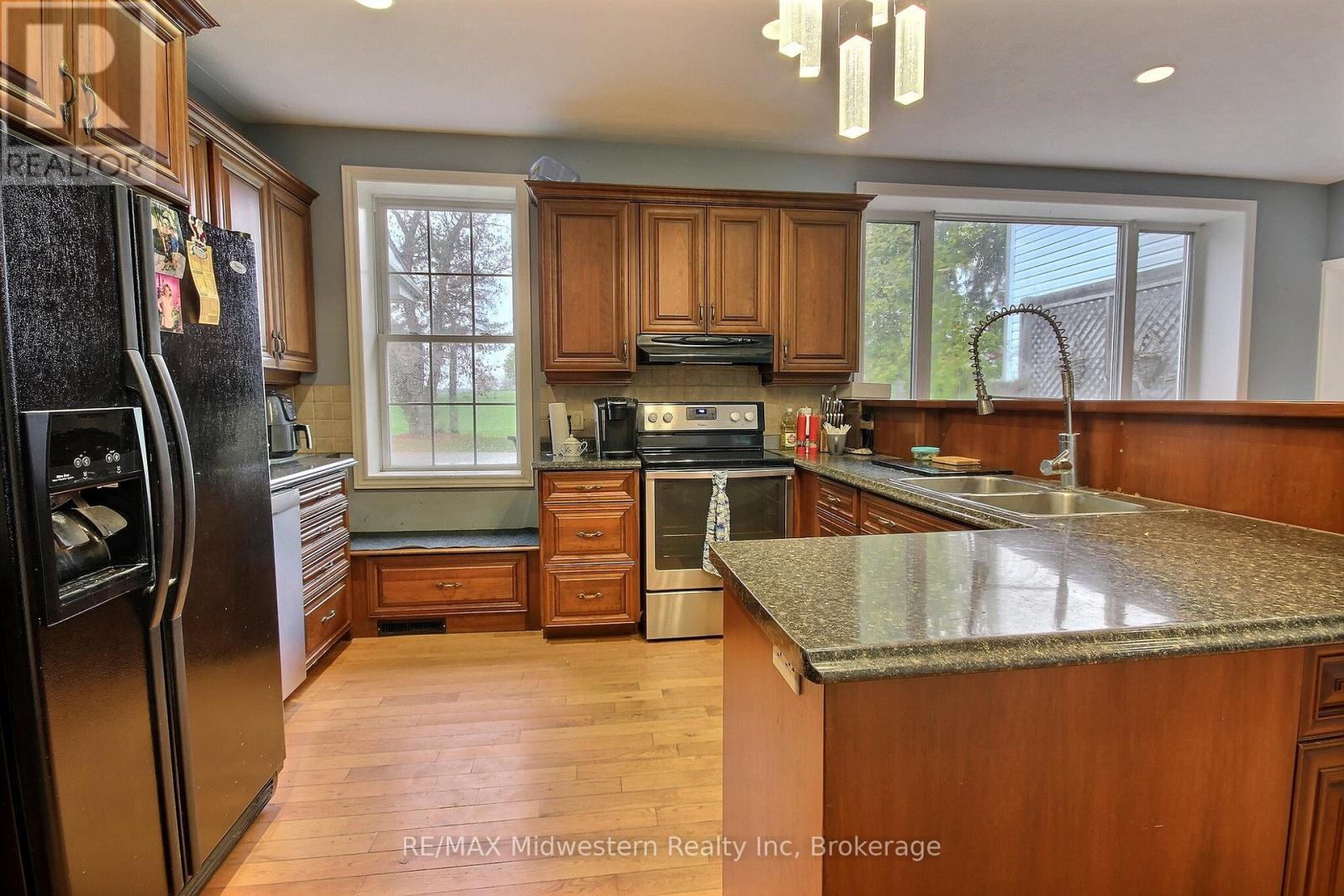 2081 John Street, Howick, Ontario  N0G 1X0 - Photo 5 - X12505642