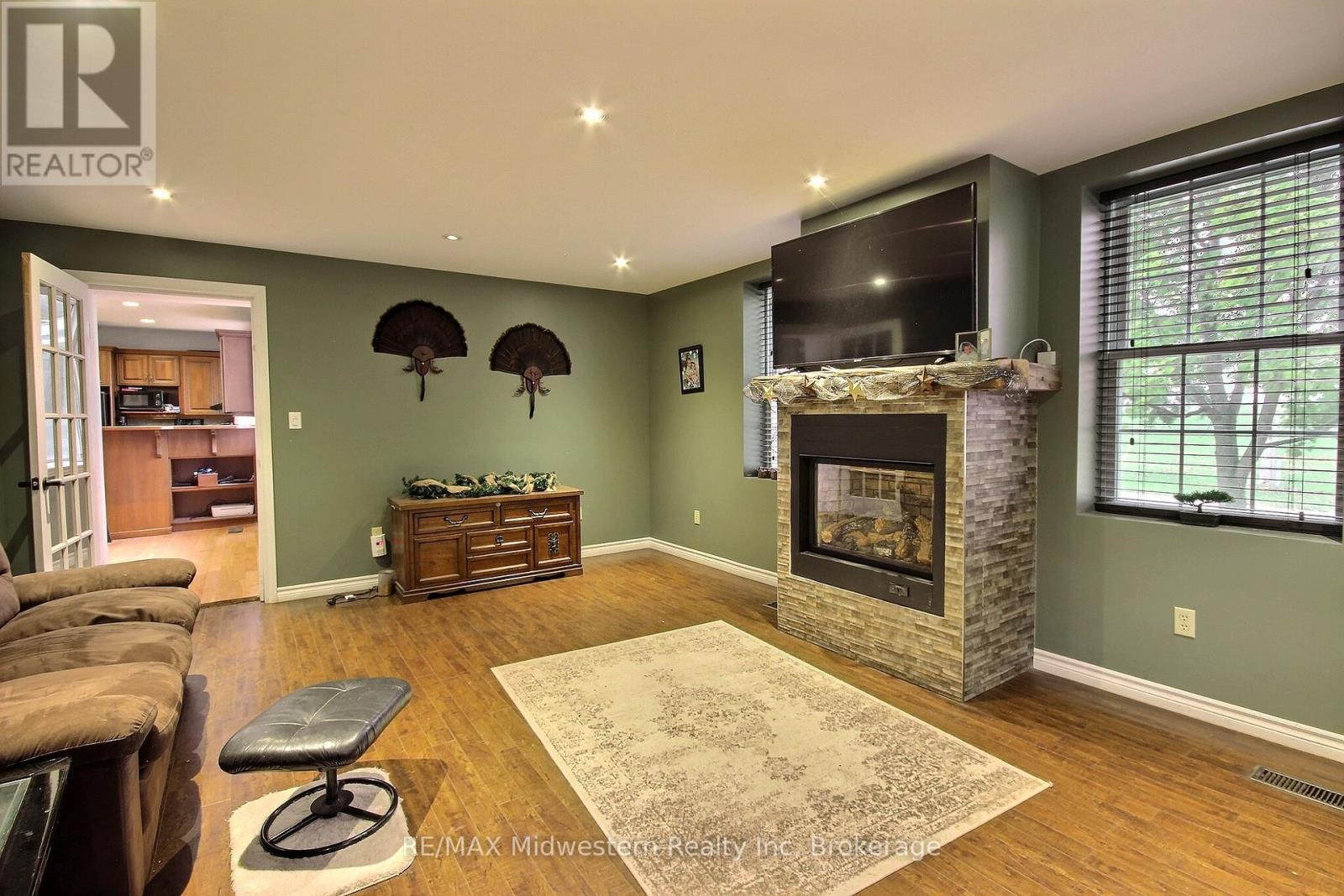 2081 John Street, Howick, Ontario  N0G 1X0 - Photo 12 - X12505642