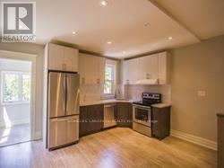 # Upper - 186 Kingston Road, Toronto, Ontario  M4L 1S7 - Photo 5 - E12505936