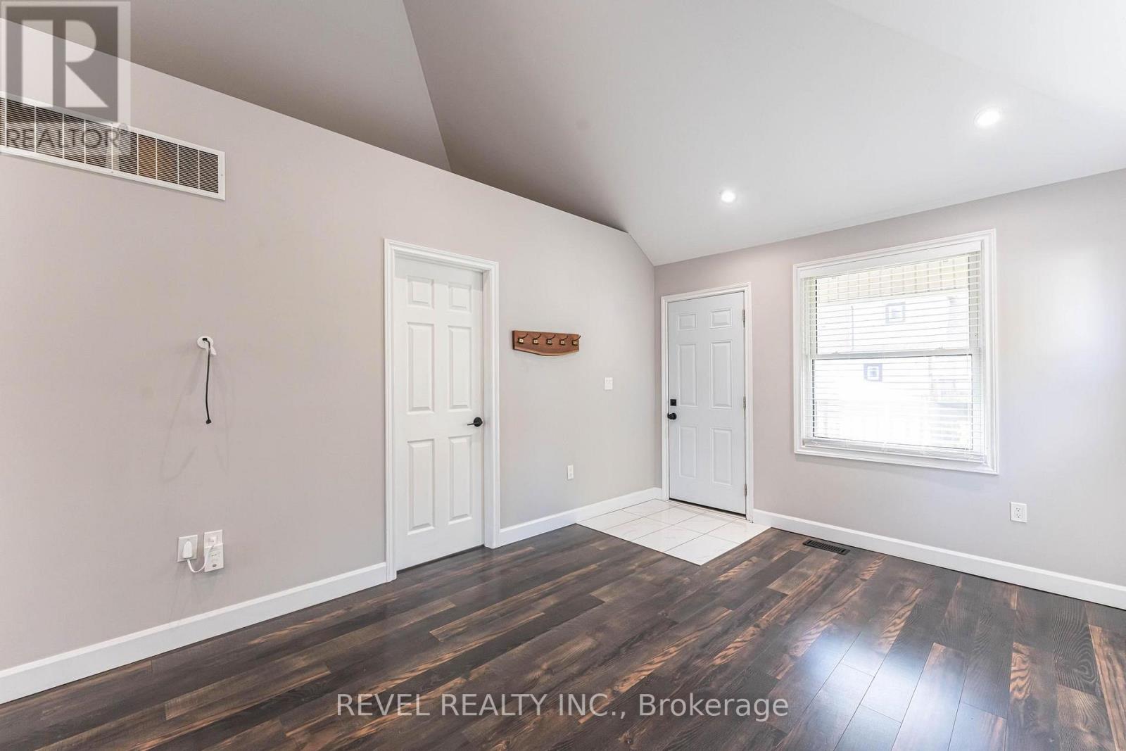 222 Kensington Avenue N, Hamilton, Ontario  L8L 7N7 - Photo 30 - X12487822