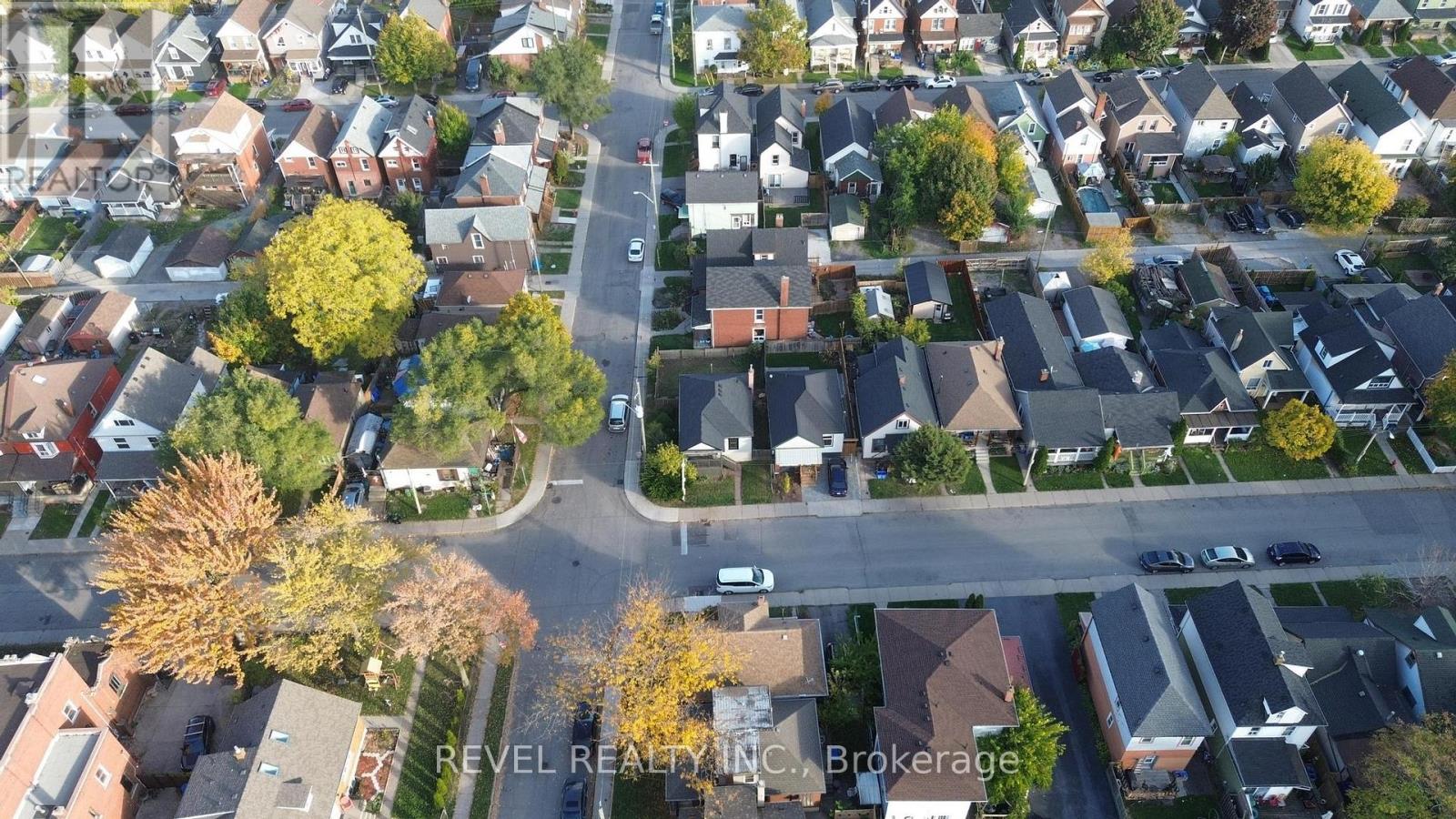 222 Kensington Avenue N, Hamilton, Ontario  L8L 7N7 - Photo 35 - X12487822