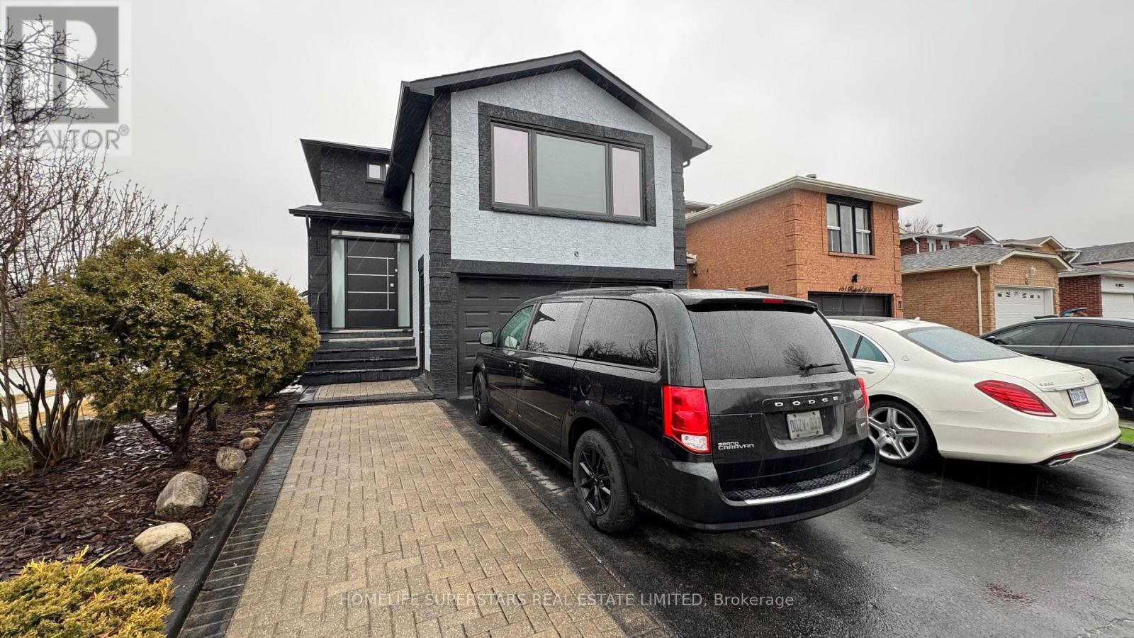 159 Richvale Drive S, Brampton, Ontario  L6Z 4P6 - Photo 2 - W12505924