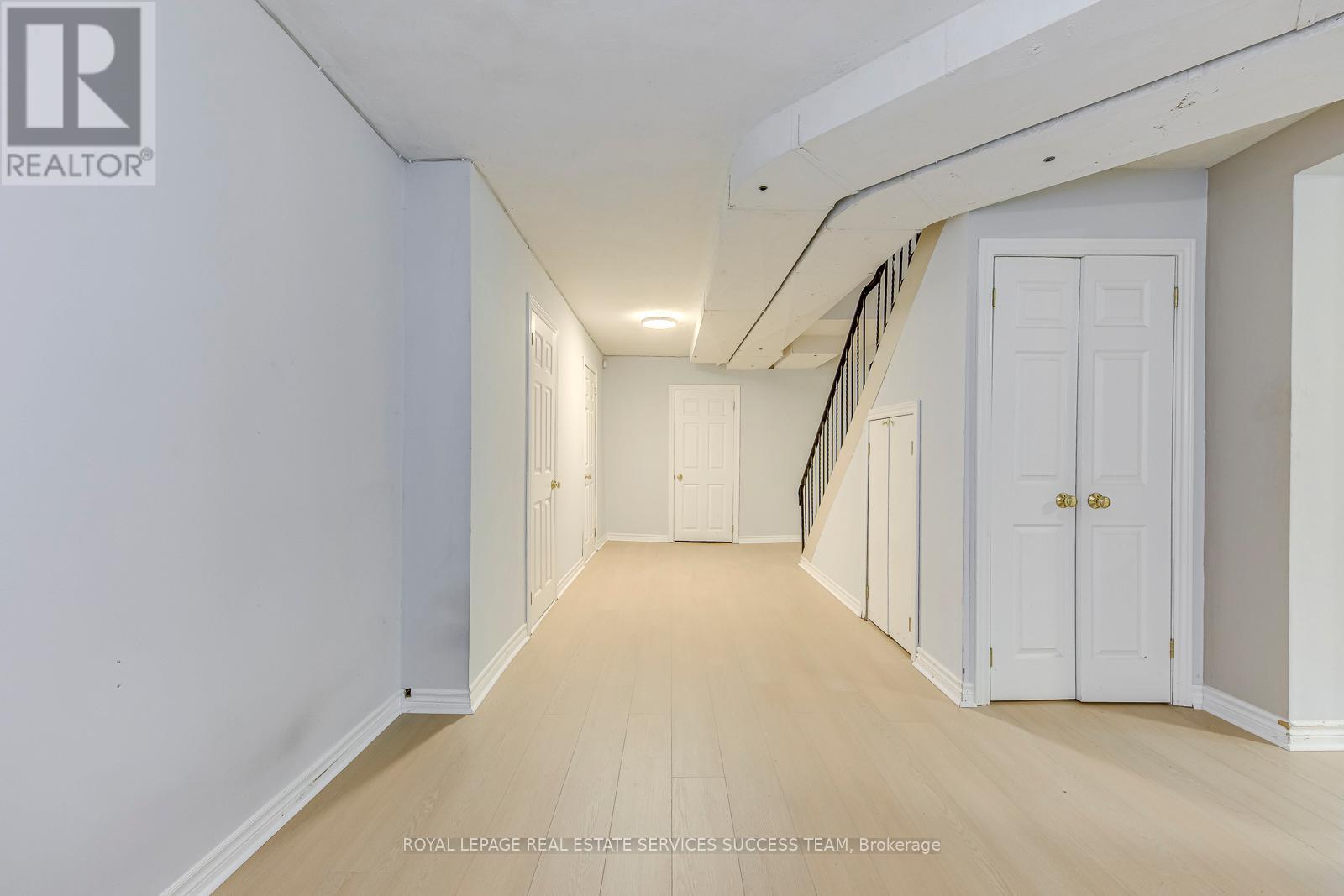 1106 Crestview Street, Oakville, Ontario  L6J 2C6 - Photo 24 - W12505928