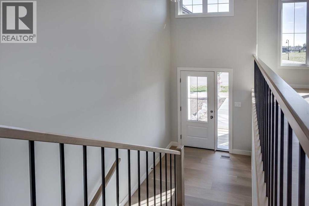 27 Station Drive, Sylvan Lake, Alberta  T4S 0S6 - Photo 3 - A2241043