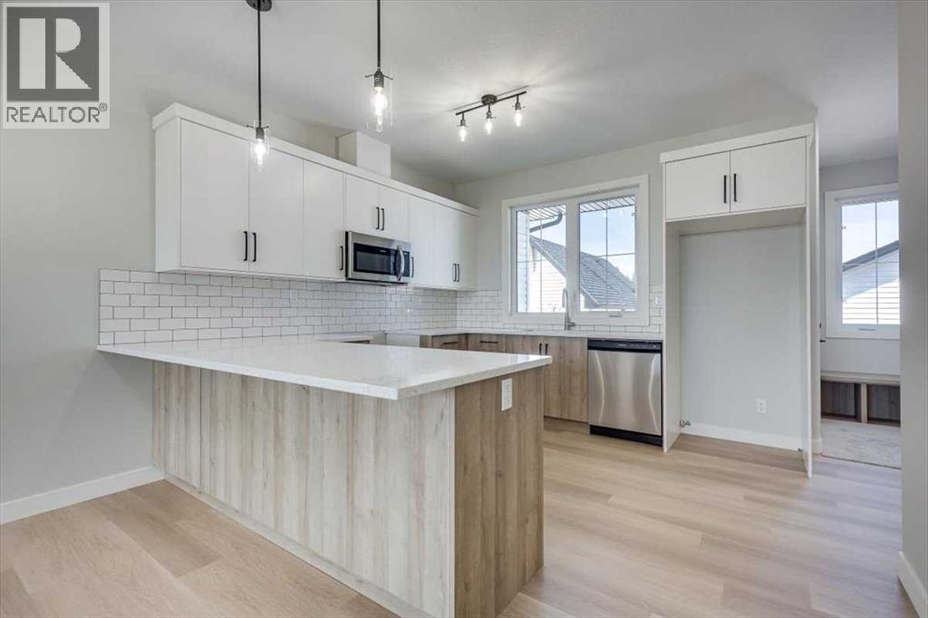 27 Station Drive, Sylvan Lake, Alberta  T4S 0S6 - Photo 6 - A2241043