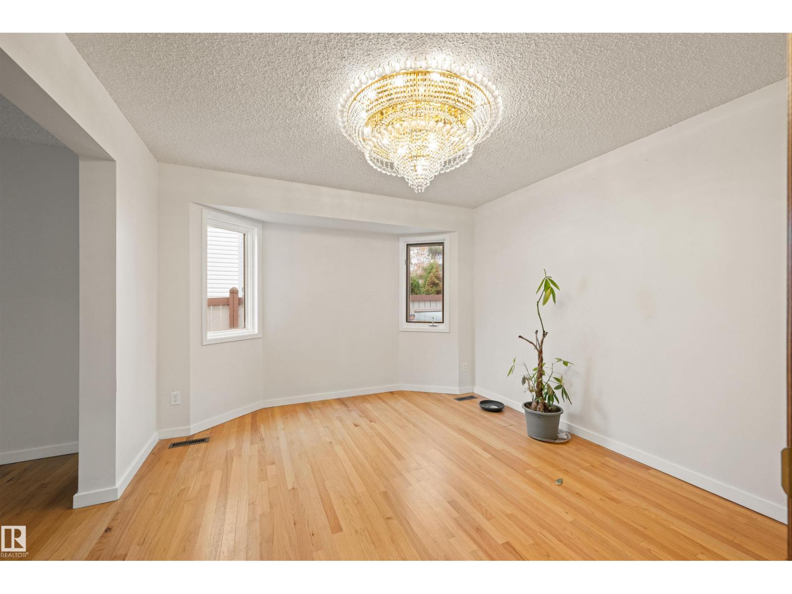 706 Burley Dr Nw, Edmonton, Alberta  T6R 1Y2 - Photo 10 - E4464612