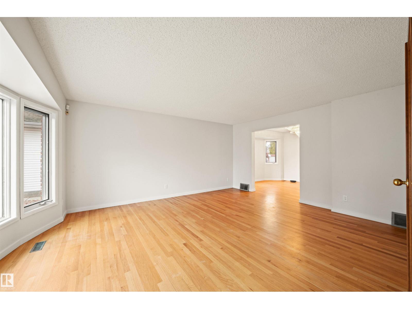 706 Burley Dr Nw, Edmonton, Alberta  T6R 1Y2 - Photo 8 - E4464612