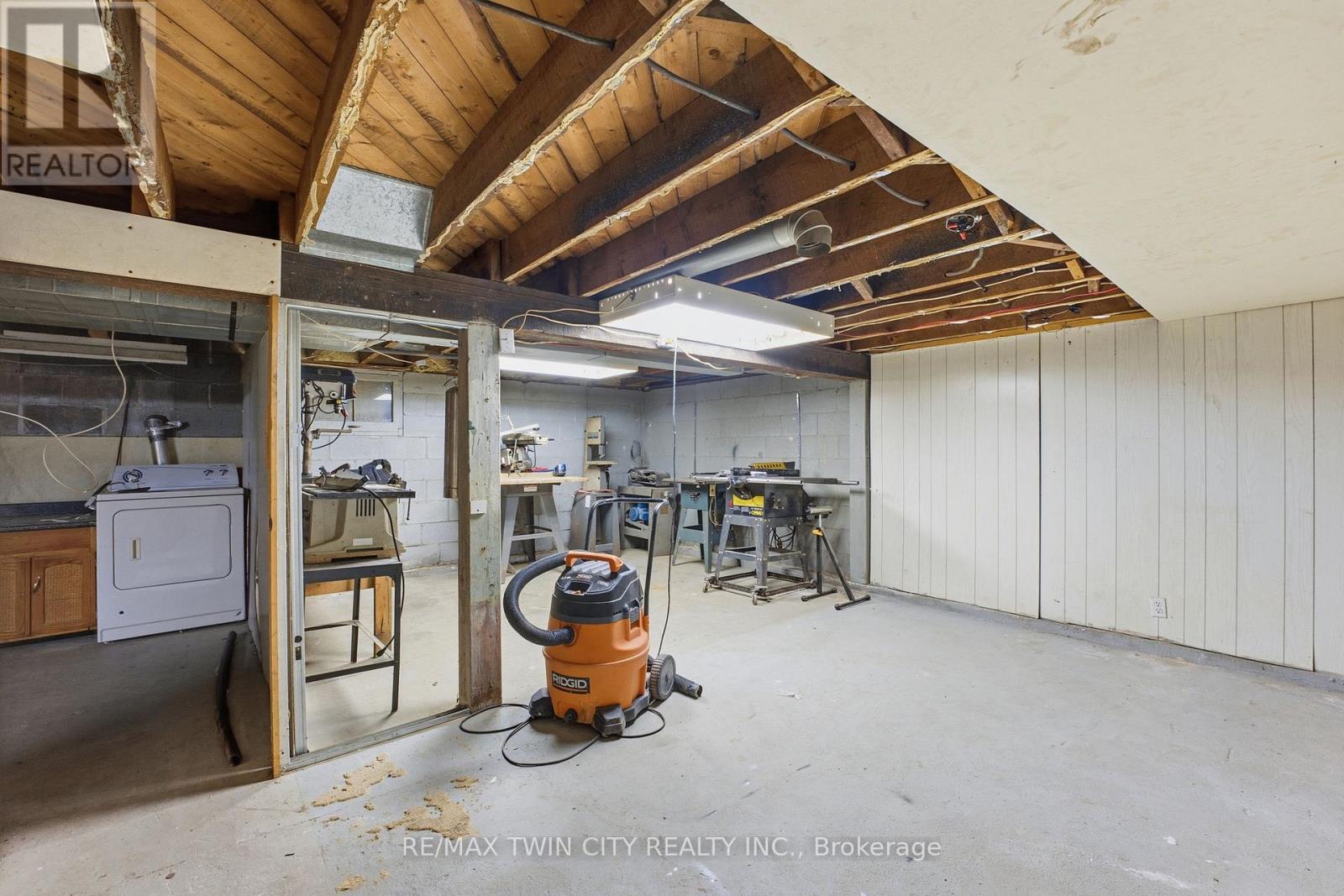 35 Edwin Street, Brantford, Ontario  N3T 4B8 - Photo 13 - X12505918