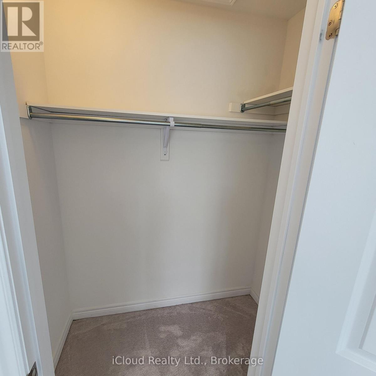 19 Edminston Drive, Centre Wellington, Ontario  N1M 0J3 - Photo 15 - X12505934