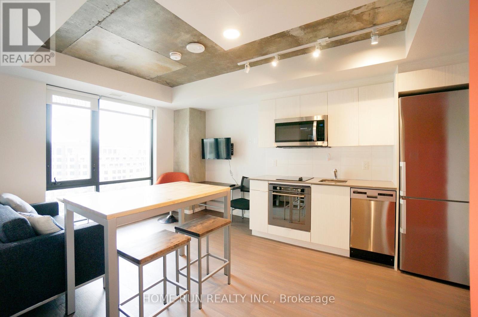 1116 - 105 Champagne Street S, Ottawa, Ontario  K1S 4P3 - Photo 5 - X12505958