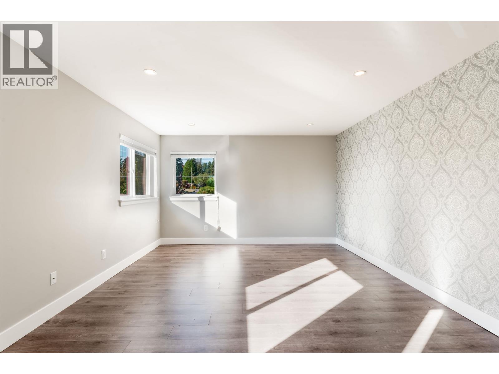 559 Bosworth Street, Coquitlam, British Columbia  V3J 3V1 - Photo 28 - R3064348