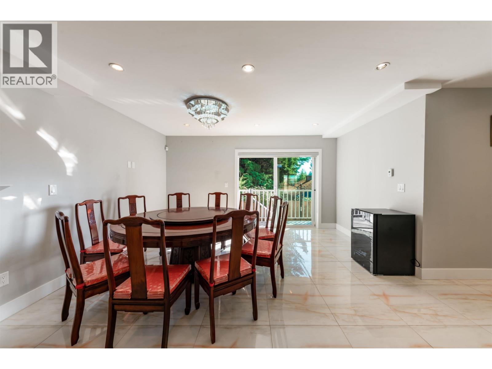 559 Bosworth Street, Coquitlam, British Columbia  V3J 3V1 - Photo 9 - R3064348