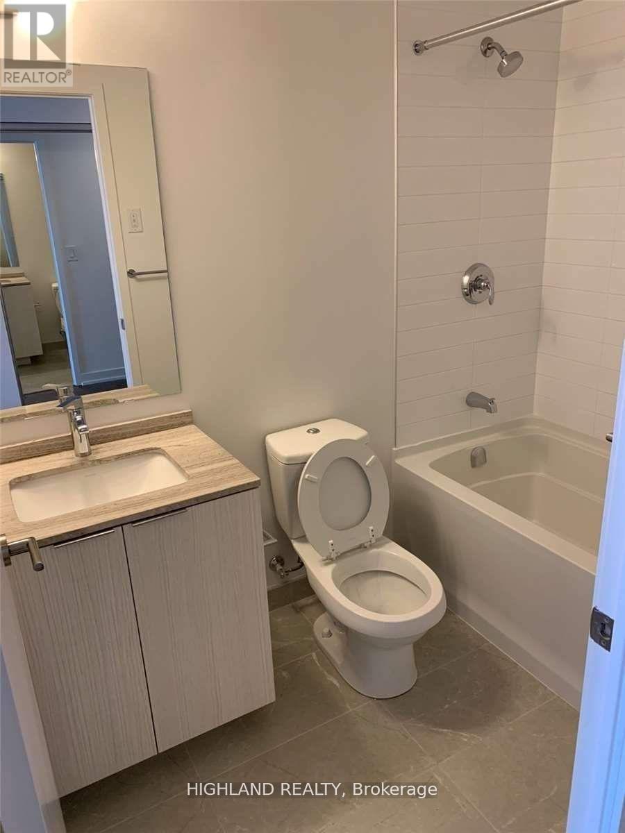 1210 - 11 Wellesley Street W, Toronto, Ontario  M4Y 0G4 - Photo 6 - C12505966