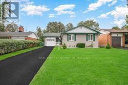 UPPER - 1821 TRUSCOTT DRIVE, Mississauga, Ontario