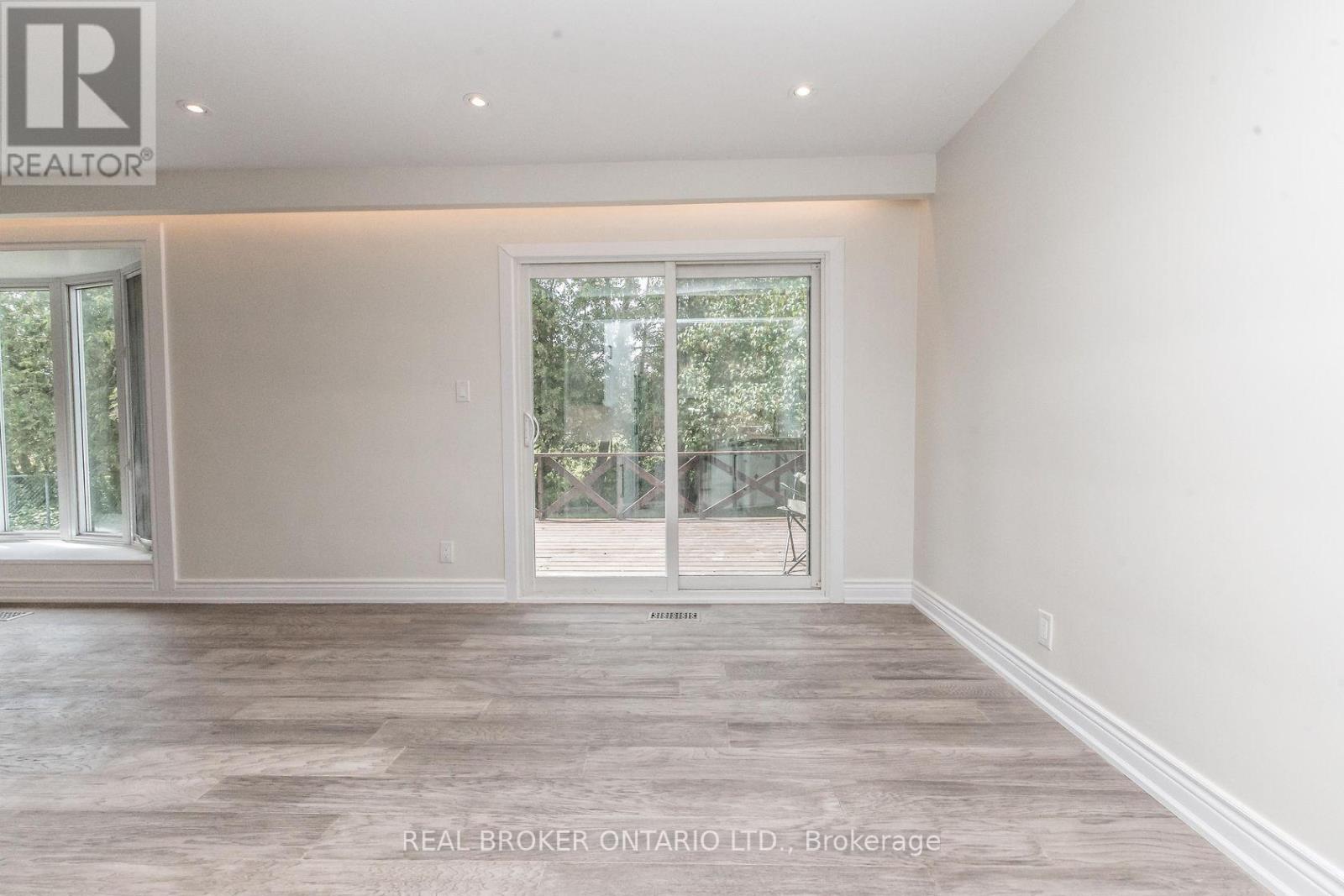 Upper - 1821 Truscott Drive, Mississauga, Ontario  L5J 2A1 - Photo 13 - W12505940