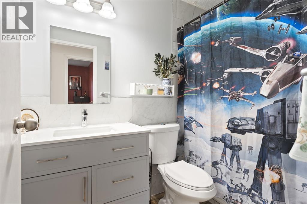 7 Erin Park Bay Se, Calgary, Alberta  T2A 2V4 - Photo 15 - A2267050