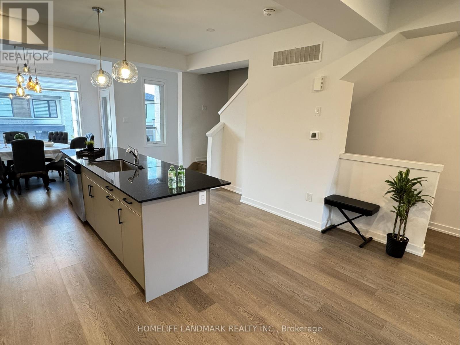 22 - 350 River Road, Cambridge, Ontario  N3C 2B7 - Photo 7 - X12505944