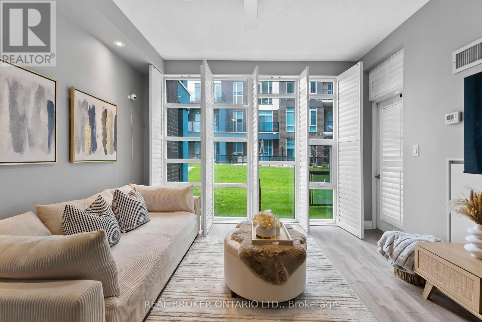 110 - 10 Concord Place W, Grimsby, Ontario  L3M 0G6 - Photo 22 - X12505954