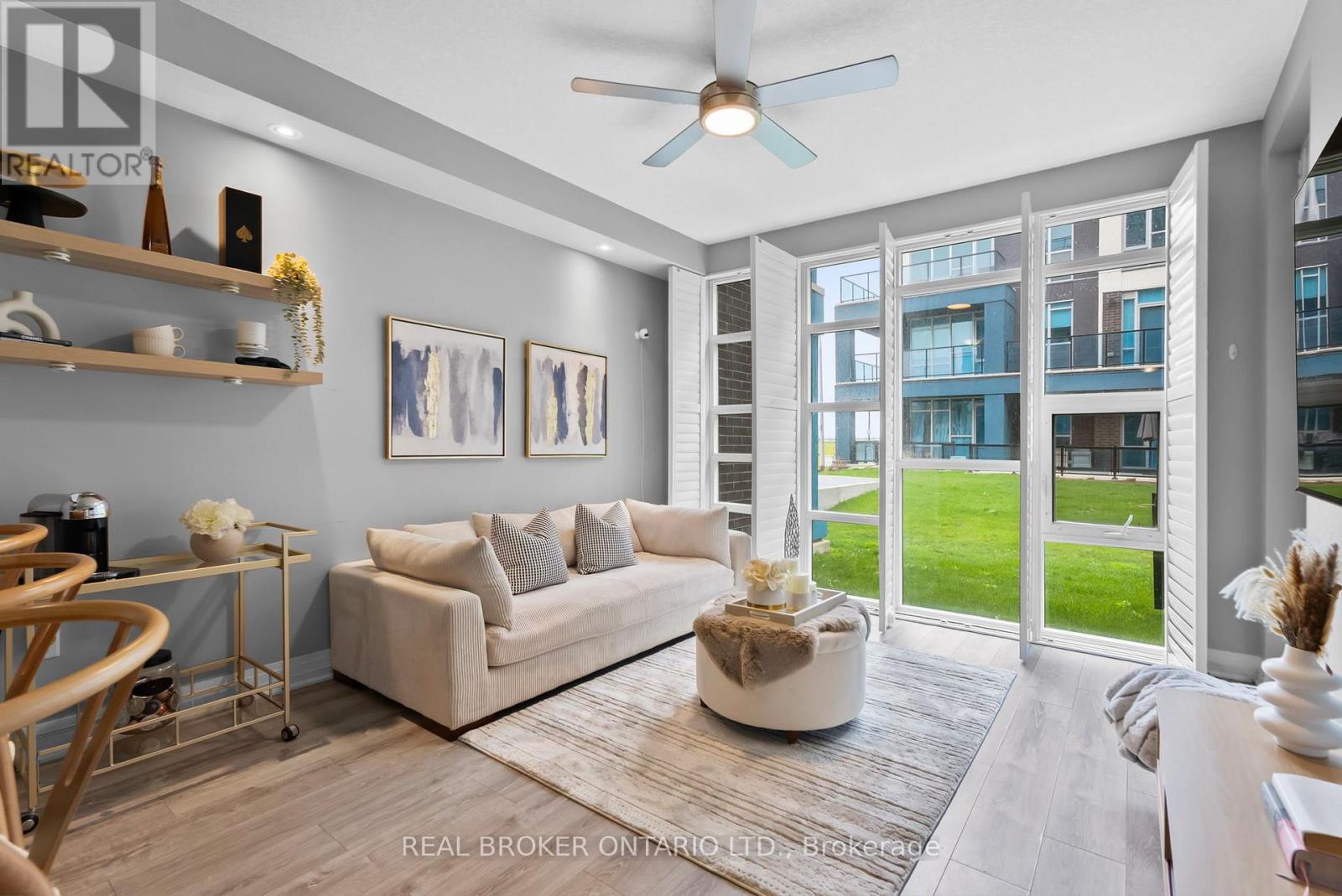 110 - 10 Concord Place W, Grimsby, Ontario  L3M 0G6 - Photo 24 - X12505954