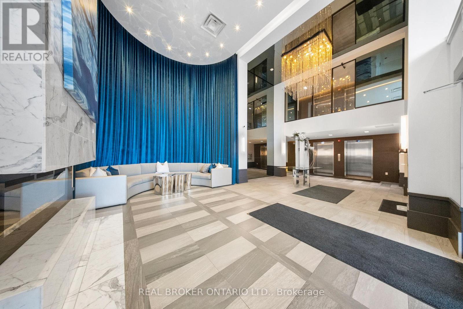 110 - 10 Concord Place W, Grimsby, Ontario  L3M 0G6 - Photo 34 - X12505954