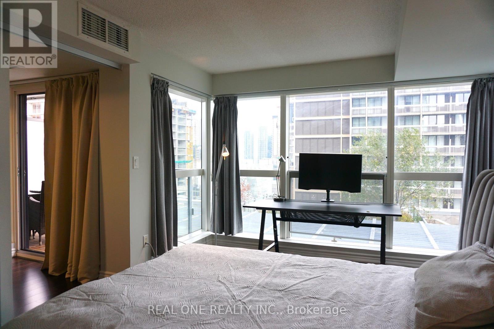 1509 - 386 Yonge Street, Toronto, Ontario  M5B 0A5 - Photo 12 - C12505984