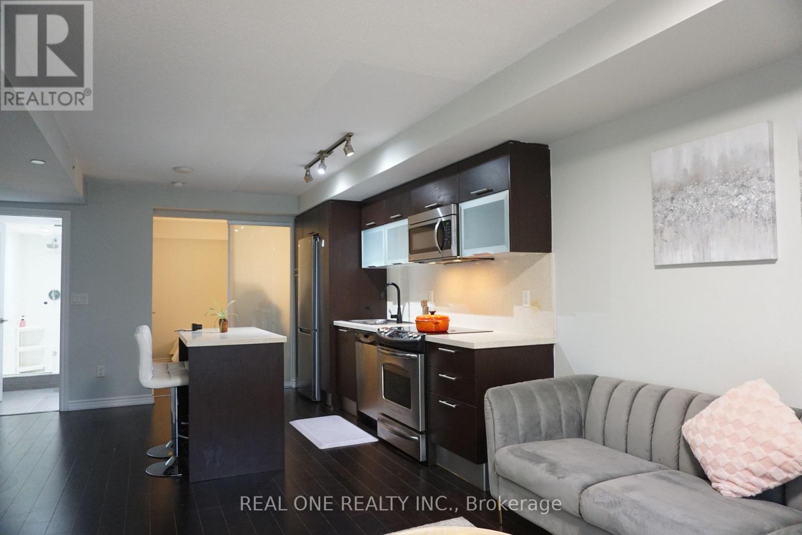 1509 - 386 Yonge Street, Toronto, Ontario  M5B 0A5 - Photo 4 - C12505984